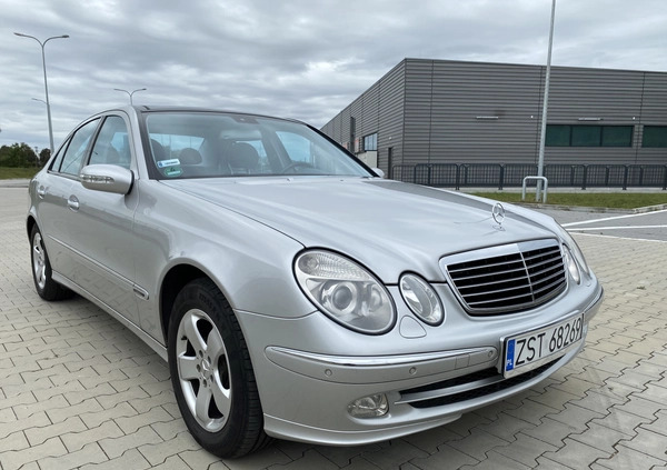 Mercedes-Benz Klasa E cena 27900 przebieg: 215107, rok produkcji 2002 z Knurów małe 466